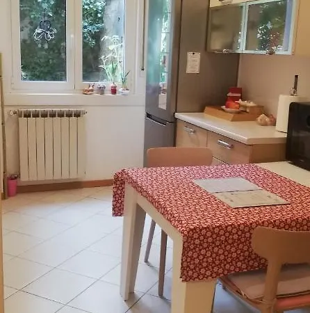 Cosy In Center