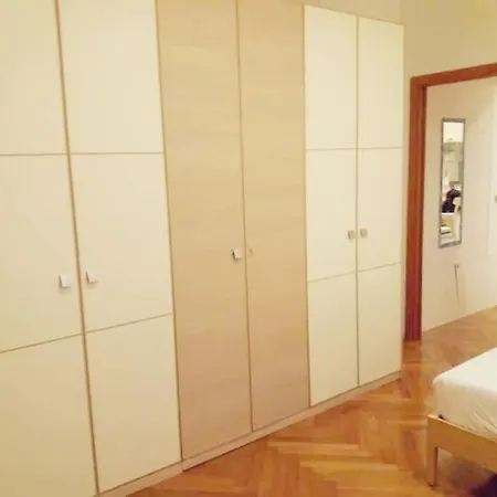 Cosy In Center Apartment Triest